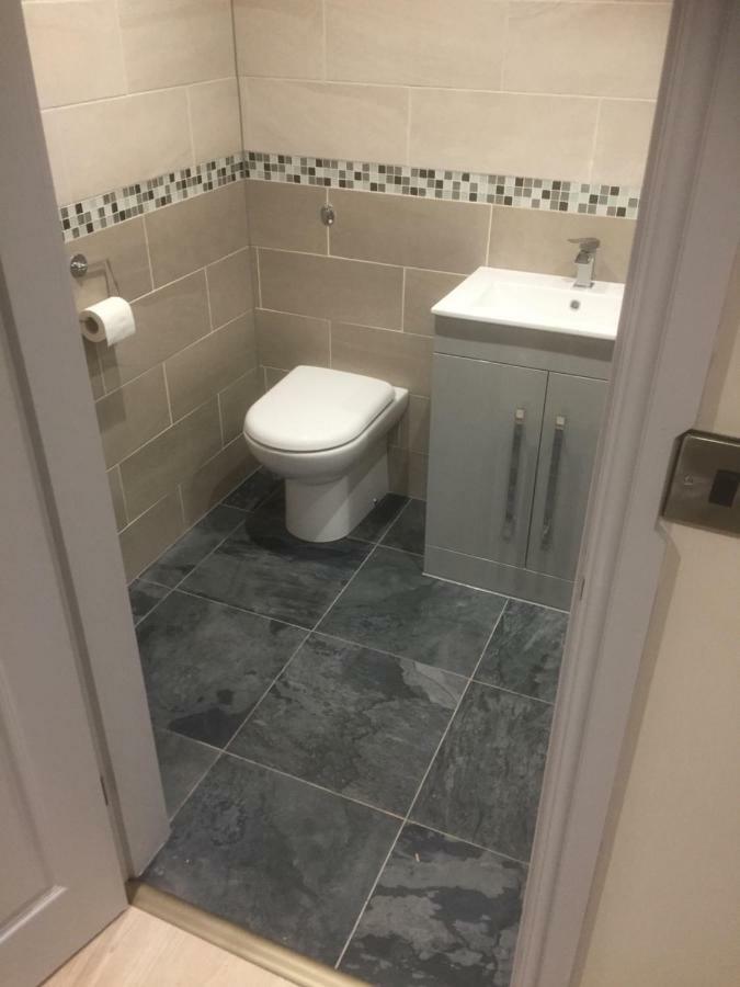 Private En-Suite Guestroom Рітін Екстер'єр фото