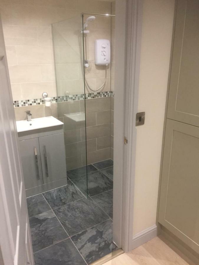 Private En-Suite Guestroom Рітін Екстер'єр фото